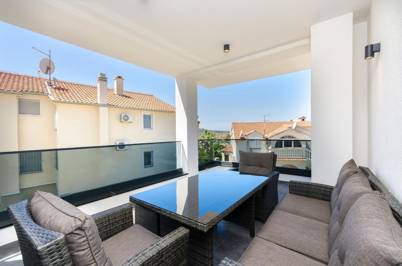 Apartments Villa Casia Srima Ngoại thất bức ảnh