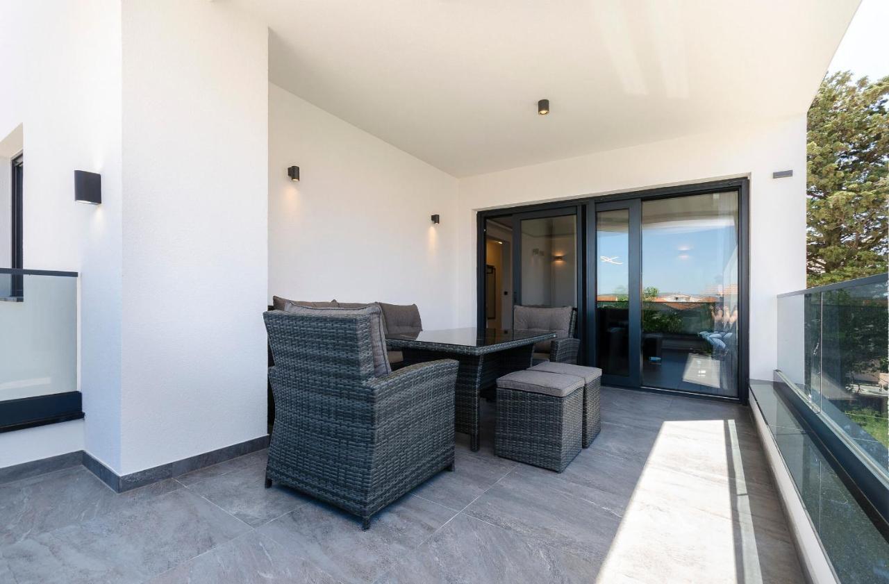 Apartments Villa Casia Srima Ngoại thất bức ảnh