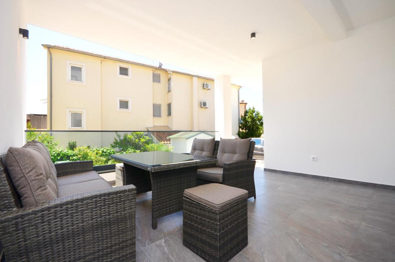 Apartments Villa Casia Srima Ngoại thất bức ảnh