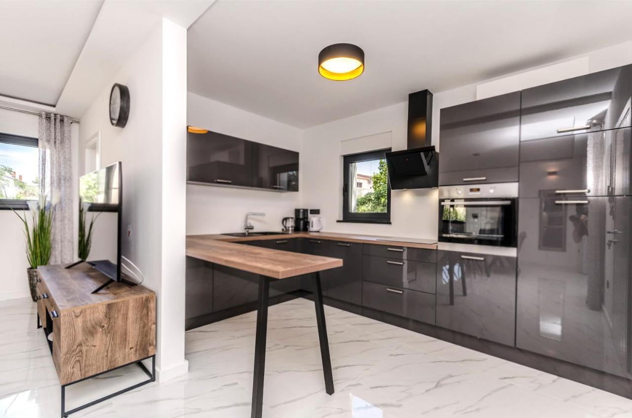 Apartments Villa Casia Srima Ngoại thất bức ảnh