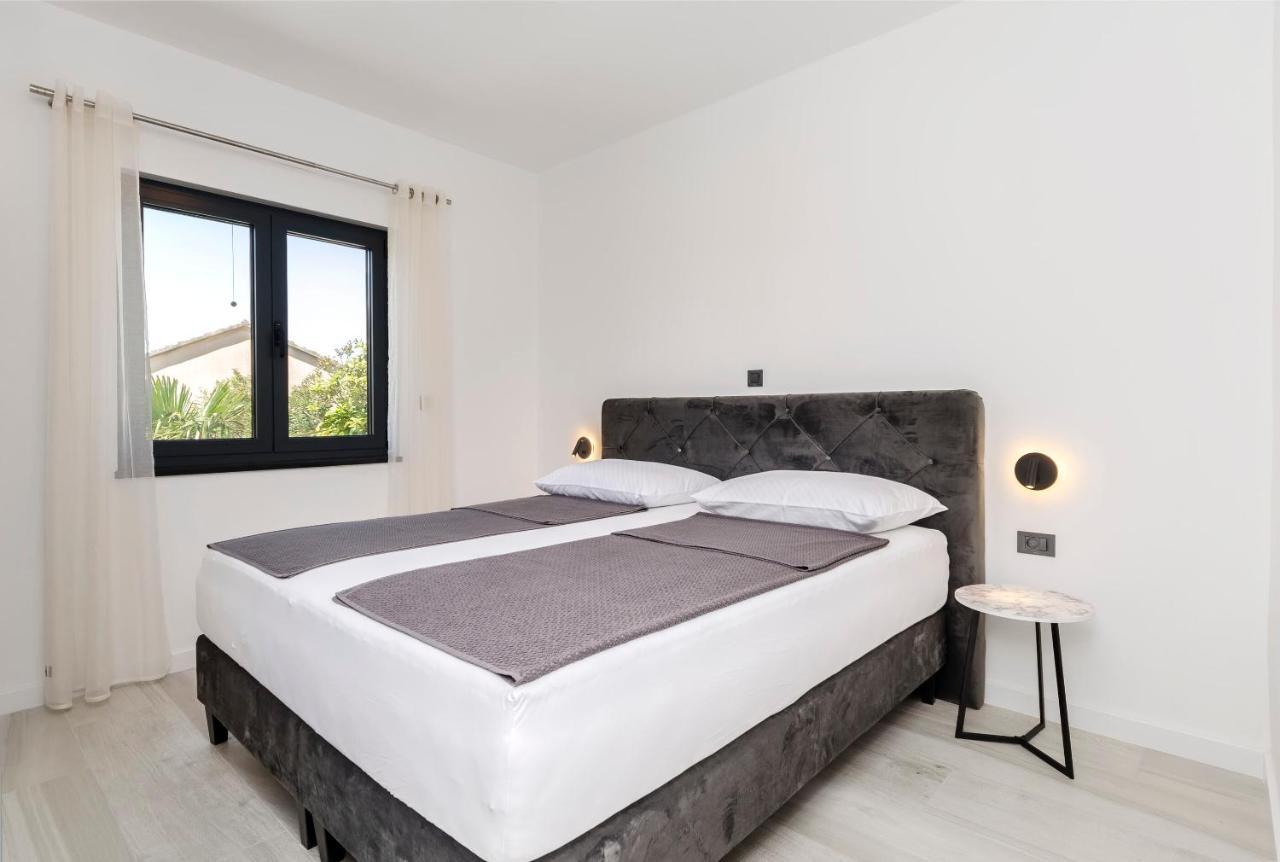 Apartments Villa Casia Srima Ngoại thất bức ảnh